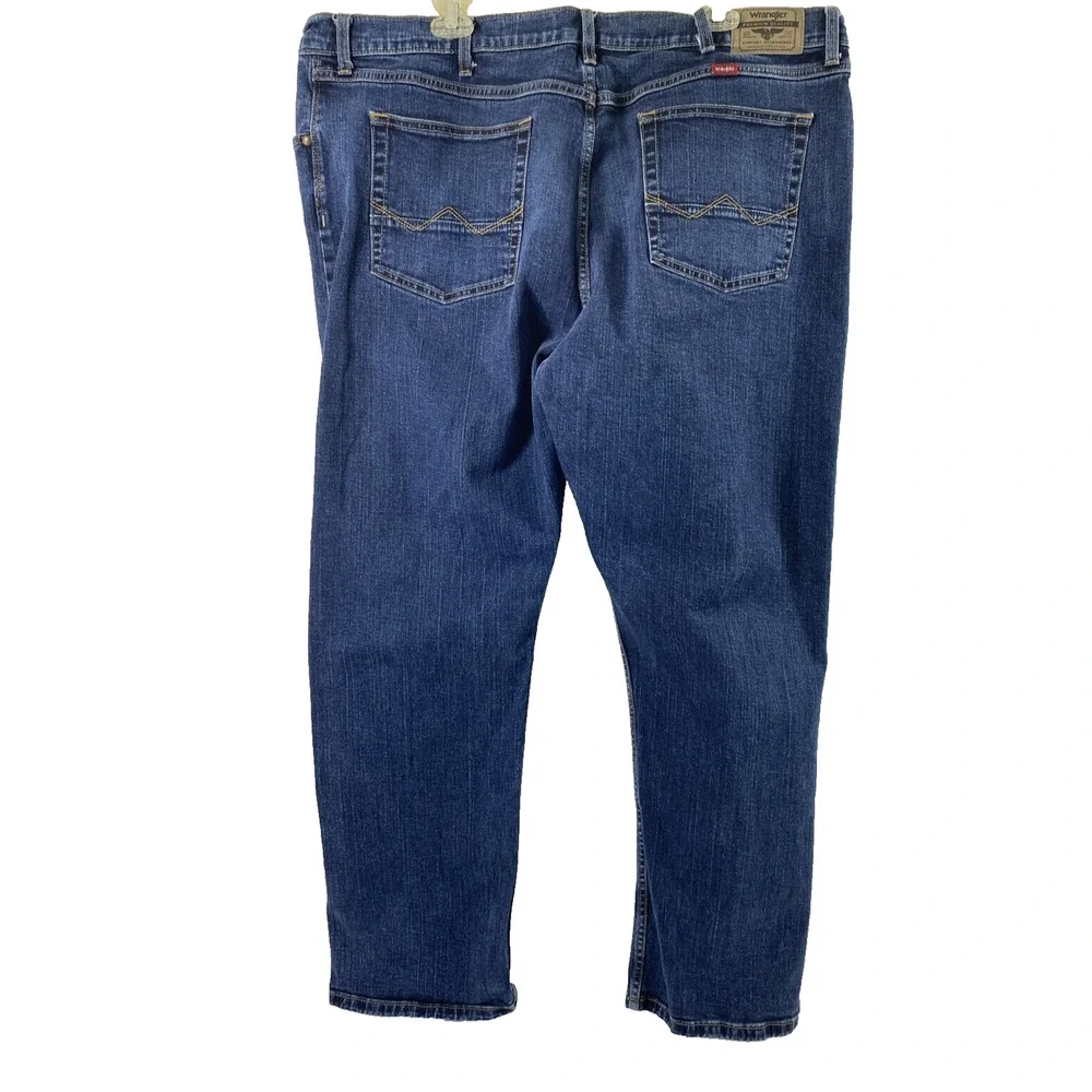 Wrangler Jeans Mens 40 x 29 Blue Dark‎ Wash Denim Straight Fit Casual